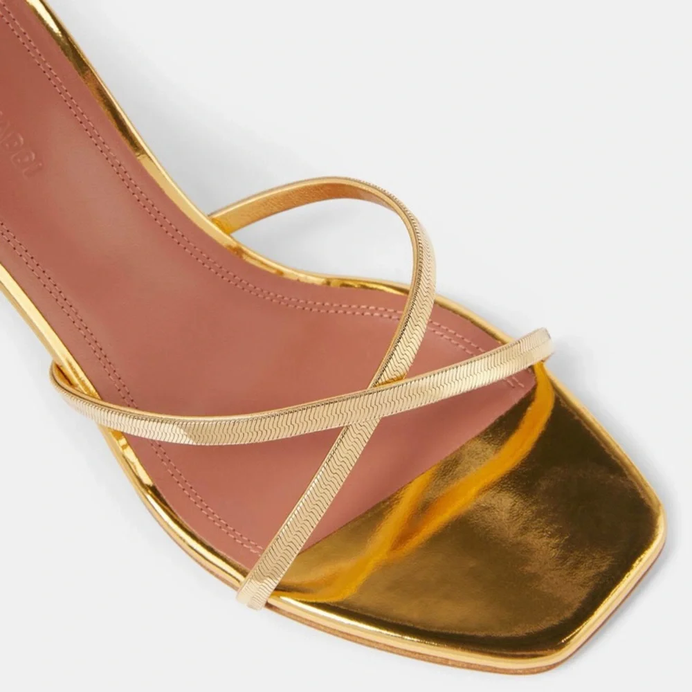 Amina Muaddi
Henson 70 metallic leather mules - Picture 9 of 10